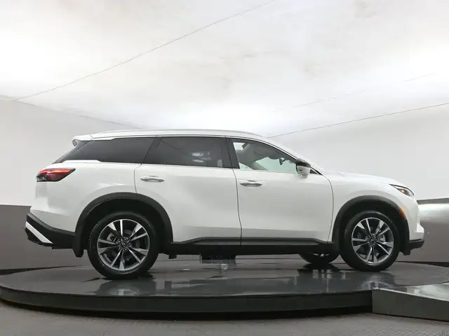 2025 Infiniti QX60 LUXE in Cars & Trucks in City of Halifax - Image 36