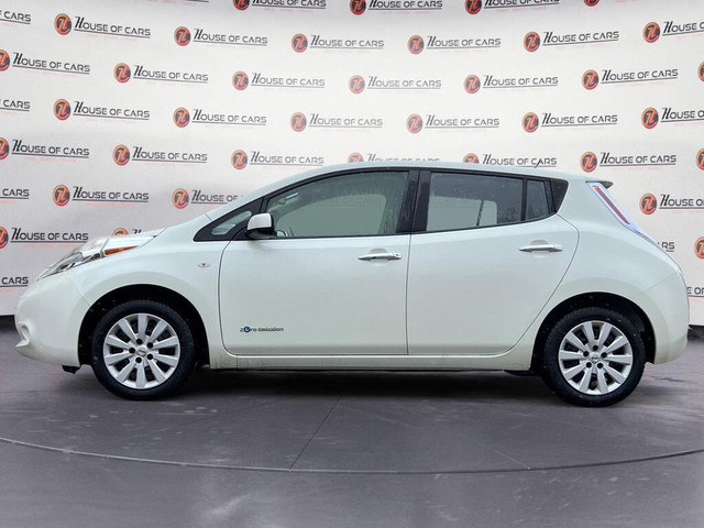 2012 Nissan LEAF 4dr HB SL EV/ Heated Seats/ Bluetooth in Cars & Trucks in Calgary - Image 2