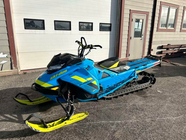2018 Ski-Doo SUMMIT X 850 175in. FINANCING AVAILABLE in Snowmobiles in Calgary - Image 2