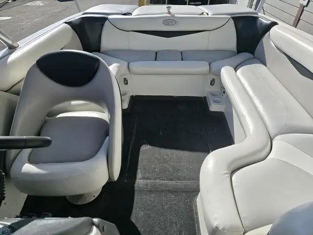 2007 Tige Boats 20V Surf Boat FINANCING AVAILABLE in Powerboats & Motorboats in Saskatoon - Image 23