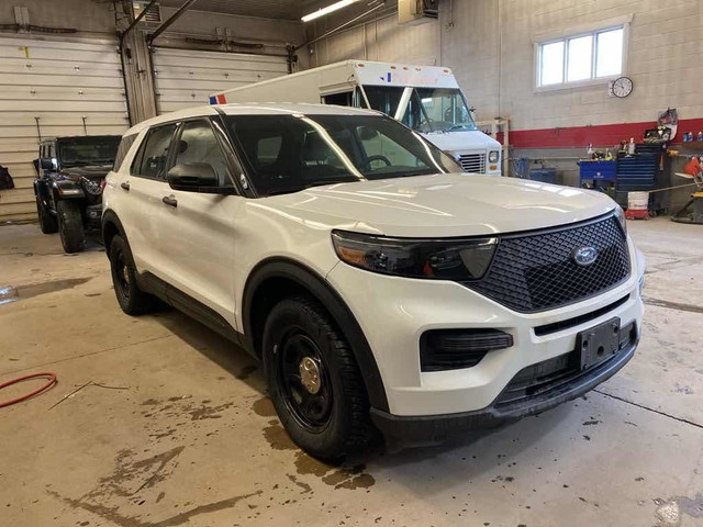  2020 Ford Explorer Police IN in Cars & Trucks in Barrie - Image 3