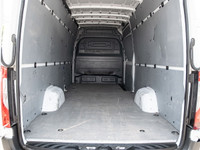 Engine: 4 Cylinder Engine (image 6)