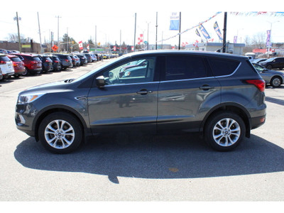  2019 Ford Escape LOW KM CERTIFIED MINT ! WE FINANCE ALL CREDIT