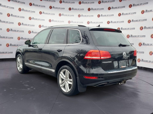 2012 Volkswagen Touareg Exec / ONE OWNER / Panoramic Sunroof / L in Cars & Trucks in Calgary - Image 4