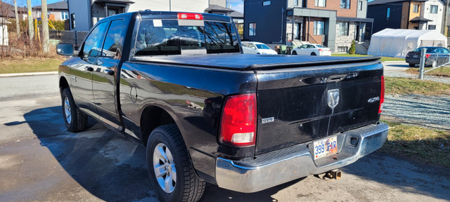 2014 RAM 1500 SLT in Cars & Trucks in Sherbrooke - Image 4