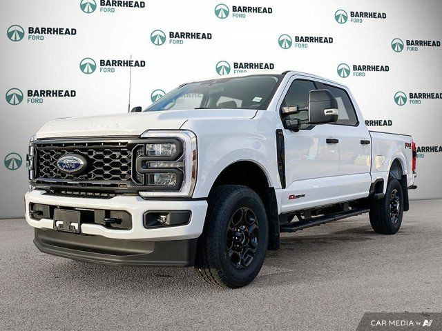 2024 Ford Super Duty F-350 SRW XL 4WD Crew Cab in Cars & Trucks in Edmonton