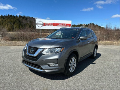  2018 Nissan Rogue SV/Pano Roof/Remote Start/Heated Seats