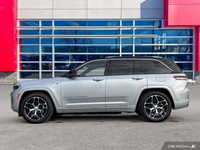 This Jeep Grand Cherokee 4xe has a dependable Intercooled Turbo Gas/Electric I-4 2.0 L/122 engine po... (image 1)