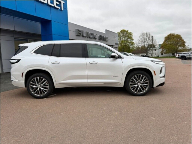 2025 Buick Enclave AWD 4dr Avenir in Cars & Trucks in Moncton - Image 4