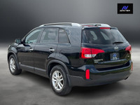 NEW ARRIVAL!! 2015 Kia Sorento LX AWD!! **LOTS OF SERVICE RECORDS** 2.4L INLINE 4 MOTOR, AUTOMATIC T... (image 6)