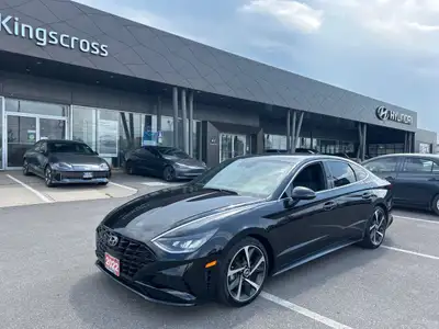 Engine: 4 Cylinder Engine 1.6L L/100Km City: 8.8 L/100Km Hwy: 6.4 Safety Equipment Electronic Stabil...