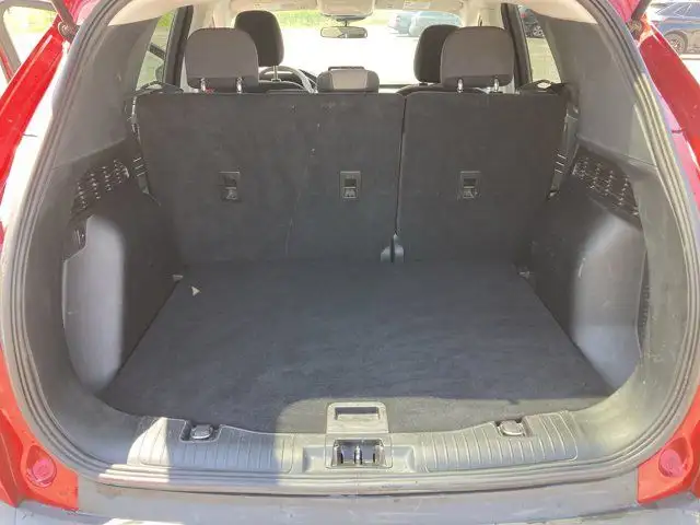 2021 Ford Escape SE in Cars & Trucks in Hamilton - Image 19