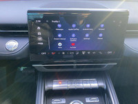 This Executive Driven Lincoln has been carefully driven by one of our employees or as a courtesy ser... (image 8)