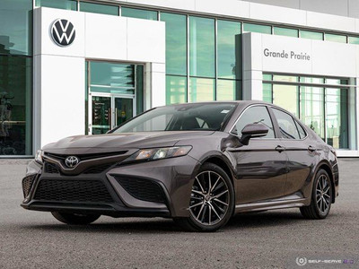 2023 Toyota Camry SE | Clean CarFAX | Remote Start 