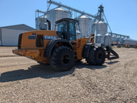 2008 Case 921E Wheel loader with Floater Tires, and Mat Pipe Grapple Engine HRS 19,305 Engine: Cummi... (image 4)