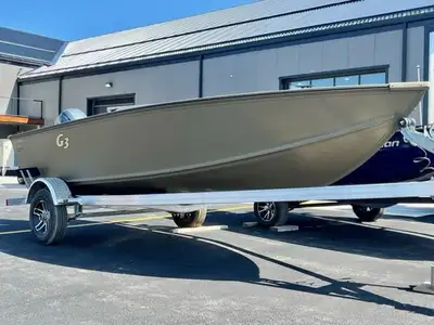 Max HP: 50T/60C hp Length Overall: 16 ft. 7 in. Beam: 81 in. Dry Weight: 765 lb. Max Person Capacity...