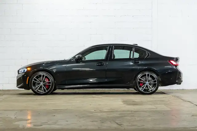 2023 BMW 3 Series 330i xDrive | Sportivité élégante in Cars & Trucks in City of Montréal - Image 5
