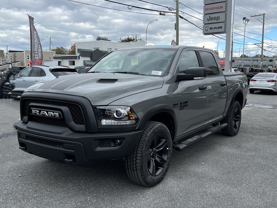 2022 Ram 1500 Classic WARLOCK
