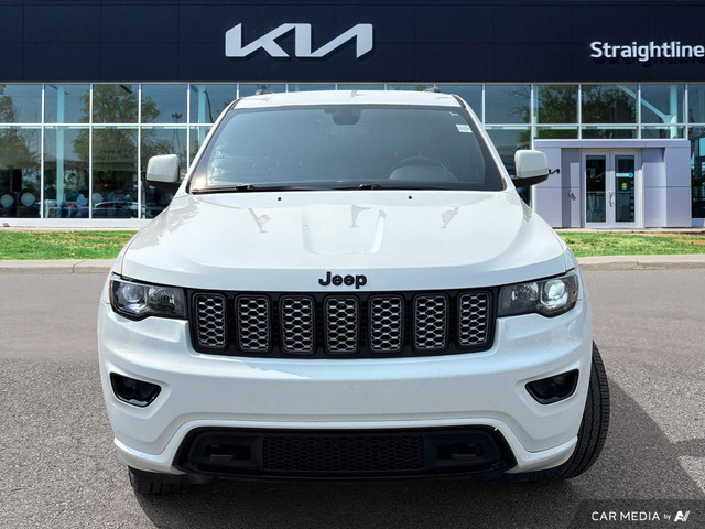2019 Jeep Grand Cherokee ALTITUDE 2 SETS OF TIRES/RIMS in Cars & Trucks in Calgary - Image 2