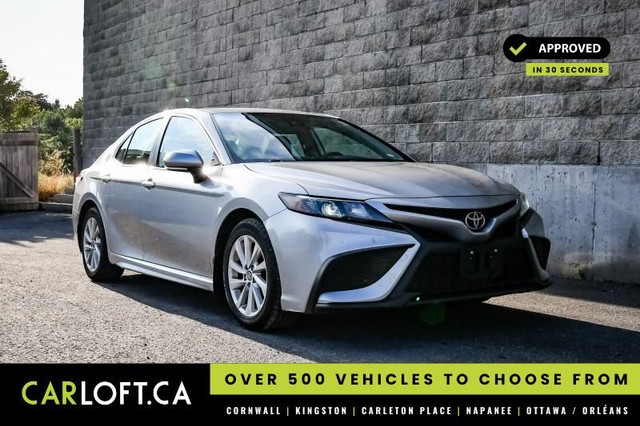 2021 Toyota Camry SE • HEATED SEATS • LANE KEEP ASSIST • CP/AA in Cars & Trucks in Kingston