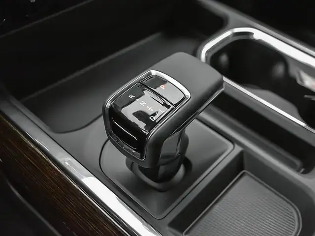 2025 GMC Sierra 1500 ELEVATION in Cars & Trucks in City of Montréal - Image 18