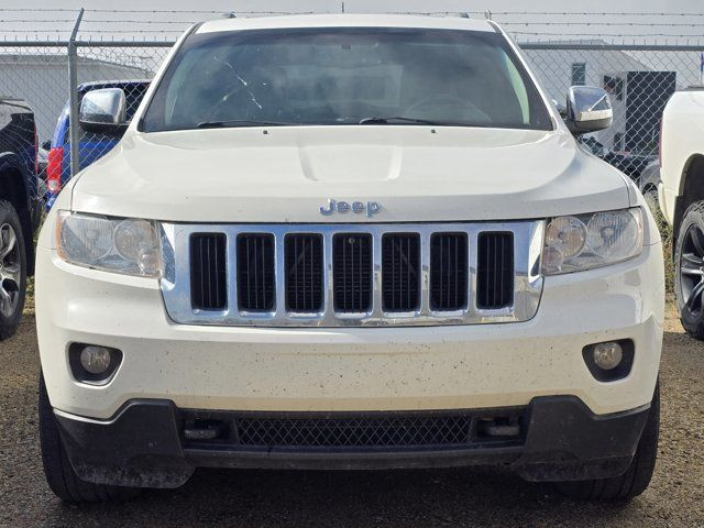 2012 Jeep Grand Cherokee Laredo in Cars & Trucks in Grande Prairie - Image 2