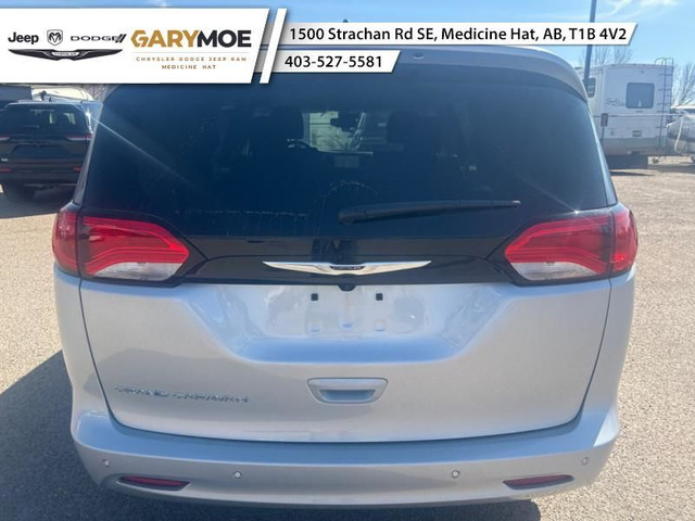 2024 Chrysler Grand Caravan SXT - Heated Seats in Cars & Trucks in Medicine Hat - Image 4