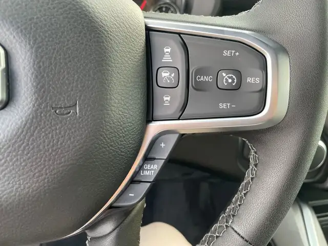 2025 Ram 1500 Big Horn dans Autos et camions dans Ottawa - Image 25