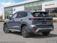 This Volkswagen Tiguan boasts a Intercooled Turbo Regular Unleaded I-4 2.0 L/121 engine powering thi... (image 4)
