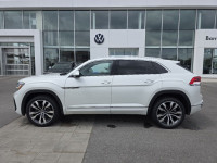 360 Camera, Sunroof, Cooled Seats, Premium Audio, Navigation! This 2023 Volkswagen Atlas Cross Sport... (image 9)