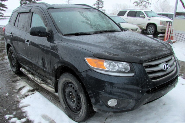 2012 Hyundai Santa Fe SE in Cars & Trucks in Calgary - Image 3