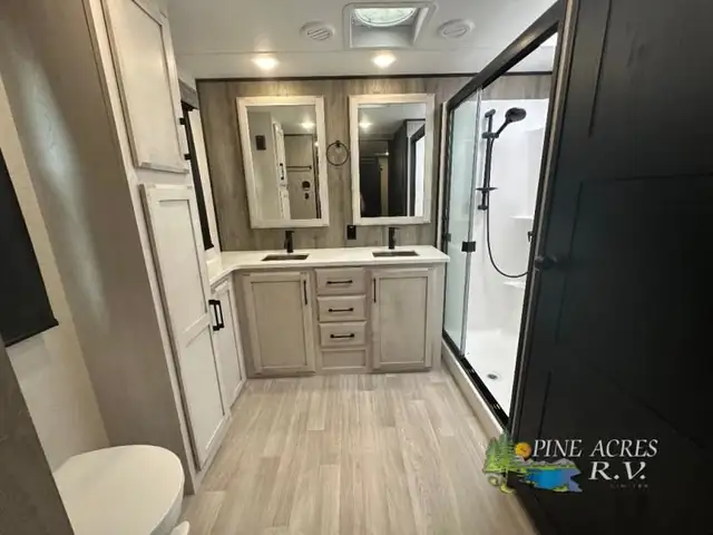 2024 KZ Durango Gold G387FLF (FRONT LIVING) in Travel Trailers & Campers in Truro - Image 26