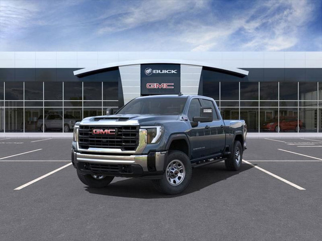 2025 GMC Sierra 2500HD Pro in Cars & Trucks in Oshawa / Durham Region