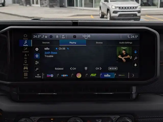 2025 Jeep Wrangler Rubicon X - Off Road Camera - Trailer Tow dans Autos et camions dans Calgary - Image 20