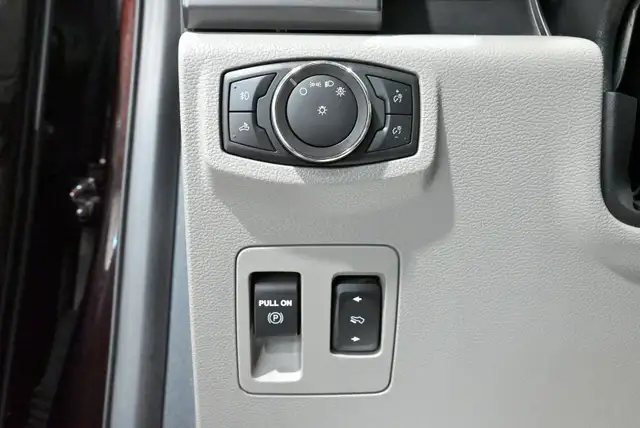 2020 Ford F-150 XLT - XTR - 301A - ACCIDENT FREE - LOW KMS in Cars & Trucks in Saskatoon - Image 27