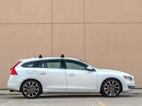 CARGET AUTOMOTIVE is thrilled to offer this 2015 Volvo V60 T5 Platinum, a luxury wagon featuring a t... (image 5)
