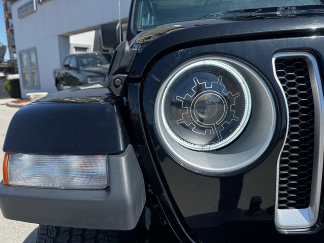 2020 Jeep Wrangler Unlimited Sahara | MANUAL | CERTIFIED | LO... in Cars & Trucks in Markham / York Region - Image 2