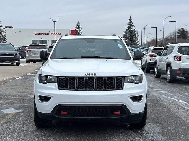  2017 Jeep Grand Cherokee 4WD 4dr Trailhawk in Cars & Trucks in Gatineau - Image 2