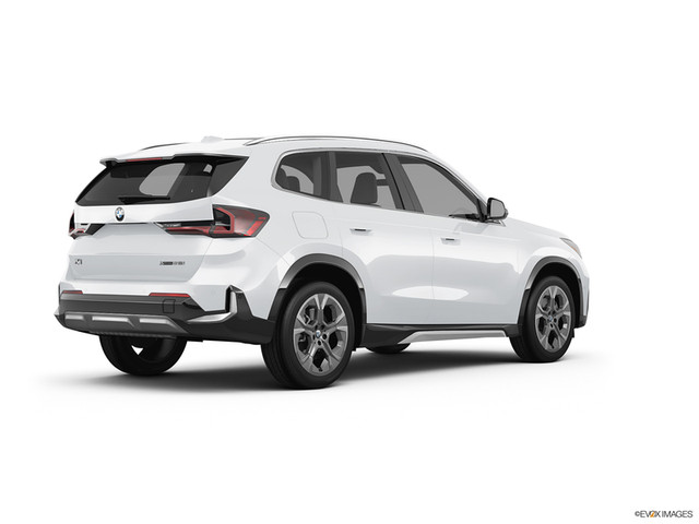 2025 BMW X1 xDrive28i in Cars & Trucks in Vancouver - Image 2