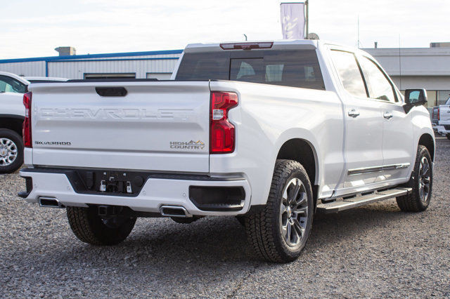  2024 Chevrolet Silverado 1500 High Country Sunroof, Max Tow Pgk in Cars & Trucks in Edmonton - Image 4