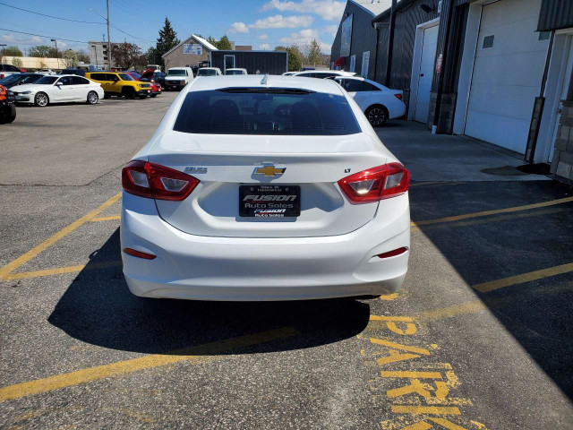  2017 Chevrolet Cruze LT-BACK UP CAMERA-HEATED SEATS-BLUETOOTH-A in Cars & Trucks in Leamington - Image 4