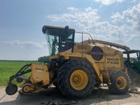 1997 New Holland FX28 4WD Forage Harvester