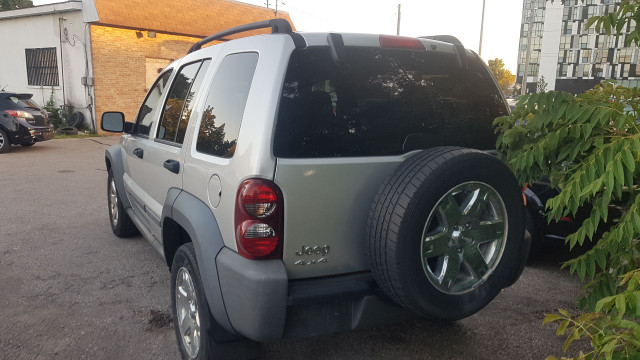 2007 Jeep Liberty Sport in Cars & Trucks in Oshawa / Durham Region - Image 4