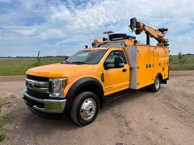 2018 Ford F550 4x4 Regular Cab 4x4 Service Truck + 6.7L PowerStroke Diesel + 4x4 W/ AutoMatic Transm...