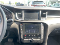 Le INFINITI QX50 ESSENTIAL 2019 est un VUS compact de luxe qui allie design élégant, technologies av... (image 1)