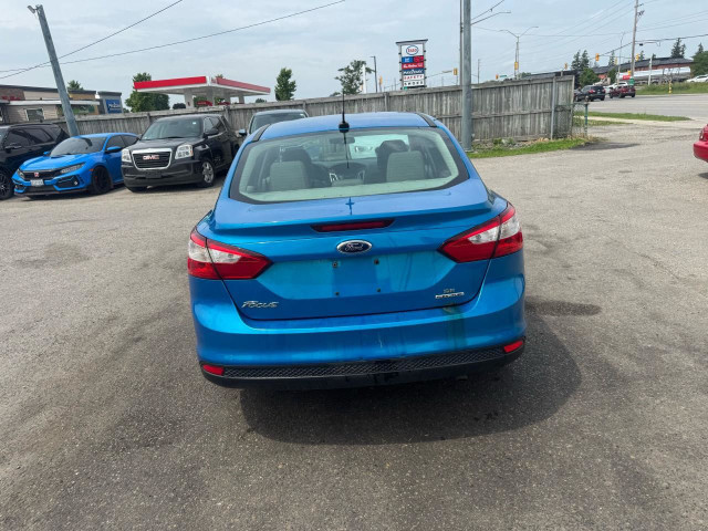 2013 Ford Focus SE, AUTO, ONLY 166KMS, DRIVES WELL, AS IS SPECIA in Cars & Trucks in London - Image 4