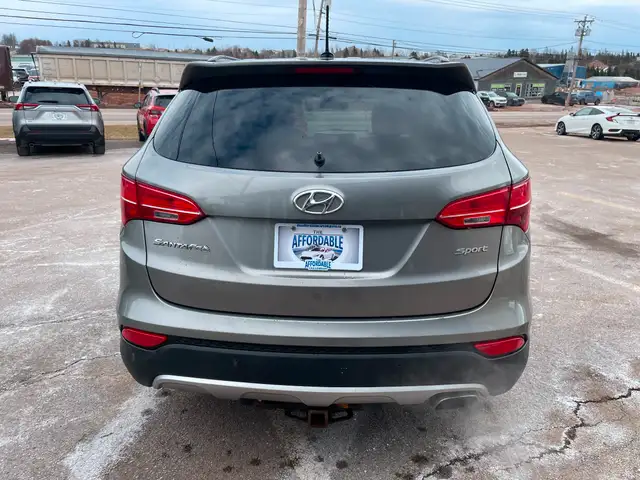2014 Hyundai Santa Fe Sport 2.4 AWD, GL, HTD SEATS, AUTO in Cars & Trucks in Charlottetown - Image 9
