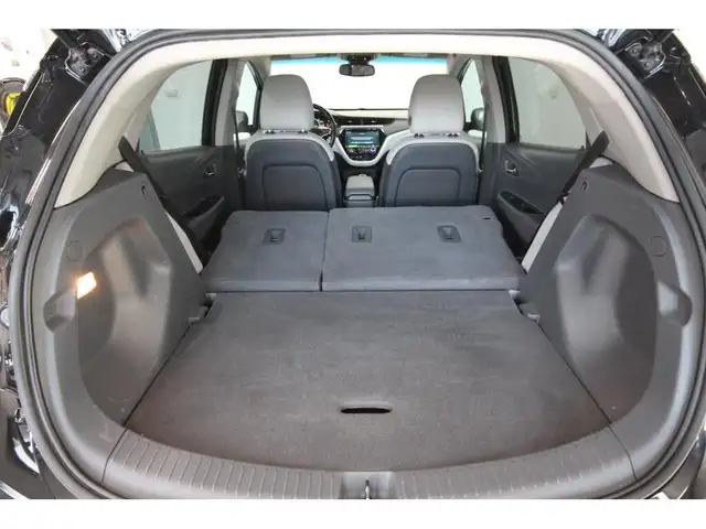 2021 Chevrolet Bolt EV in Cars & Trucks in Lévis - Image 29