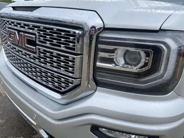 2018 GMC Sierra 1500 Denali in Cars & Trucks in Edmonton - Image 13