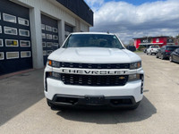 2021 Chevrolet Silverado 1500 Crew Cab 4WD Custom with the 5.3L and only 113,000kms. Clean history w... (image 2)